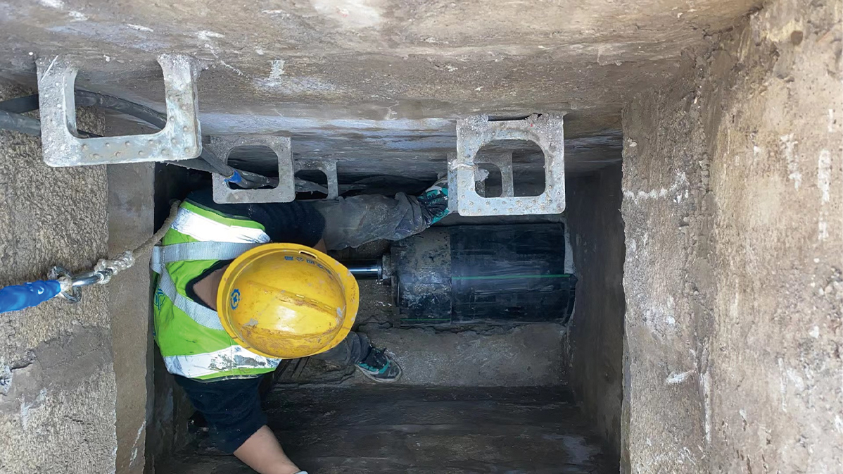 谢通门HDPE短管内衬法